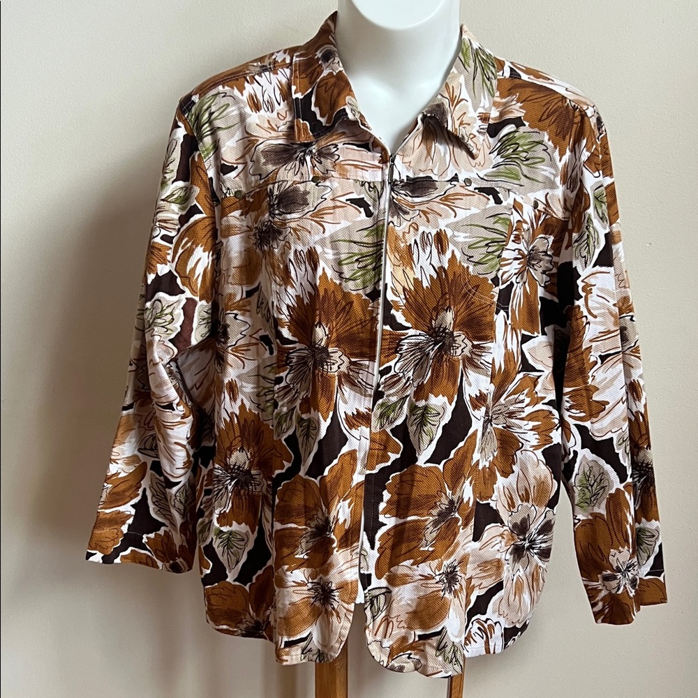Liz & Me Floral Print Blazer in Brown and Cream